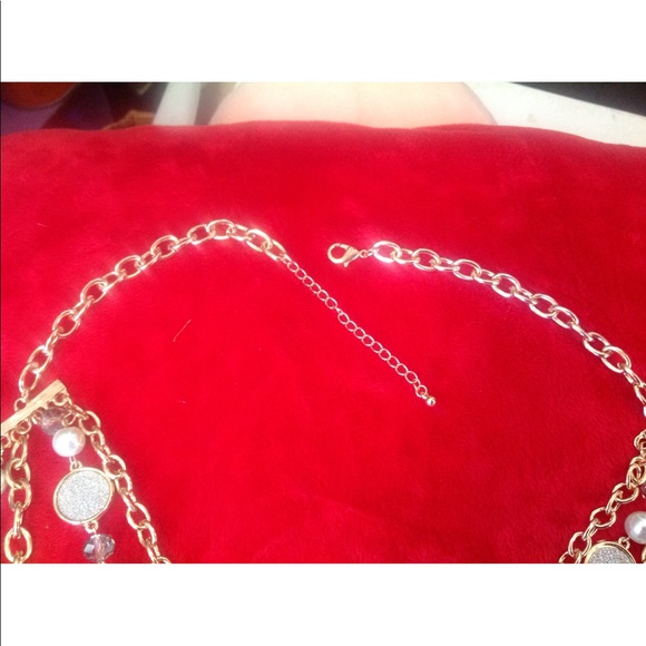 Gold, Pearls and Silver Layered neckless set . - Picture 7 of 7